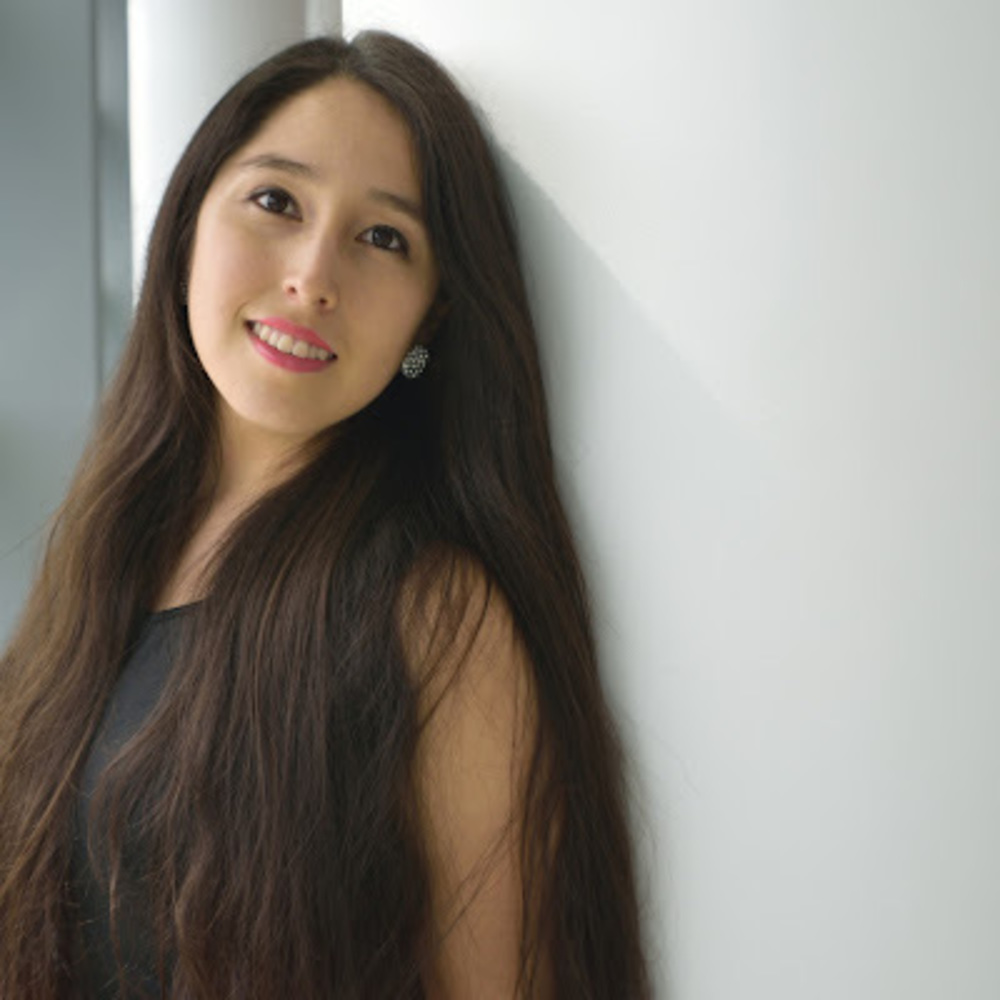 Meet your Posher, Priscila